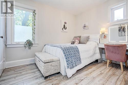 33 Castlefield Avenue, Toronto, ON - Indoor Photo Showing Bedroom
