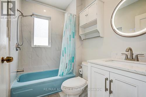 33 Castlefield Avenue, Toronto, ON - Indoor Photo Showing Bathroom