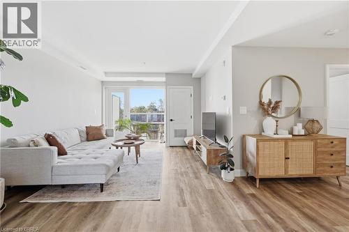 34 NORMAN Street Unit# 313  Brantford, ON N3R 2Y1