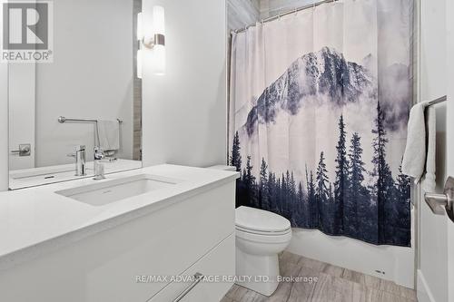 4 pc bathroom across from 2nd bedroom - 207 - 1705 Fiddlehead Place, London North (North R), ON - Indoor Photo Showing Bathroom