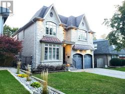 29 THREADNEEDLE CRESCENT Toronto, ON M2H 1Z5