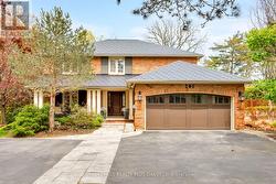 295 SHOREACRES ROAD  Burlington, ON L7L 2H3