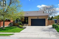 9 BEN TIRRAN Crescent Stoney Creek, ON L8G 4V8
