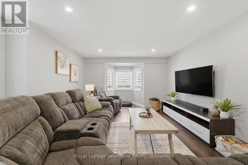 128 Eldon Street, Goderich (Goderich (Town)), ON - Indoor Photo Showing Living Room