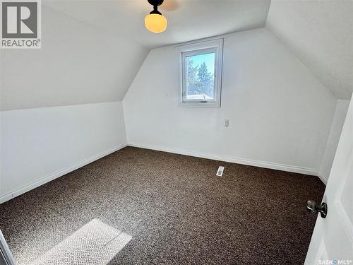 21 James Avenue, Yorkton, SK - Indoor Photo Showing Other Room
