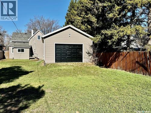 21 James Avenue, Yorkton, SK - Outdoor