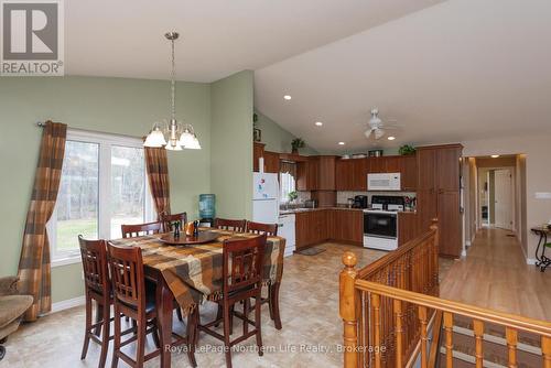 1055E Argo Run, Mattawan, ON - Indoor Photo Showing Dining Room