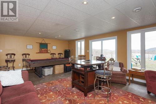 1055E Argo Run, Mattawan, ON - Indoor