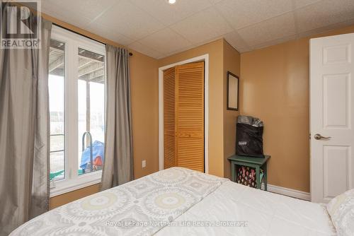 1055E Argo Run, Mattawan, ON - Indoor Photo Showing Bedroom