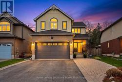 54 WILLIAMS STREET  Collingwood, ON L9Y 0C4