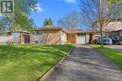 123 BETTY ANN DRIVE  Toronto, ON M2N 1X3