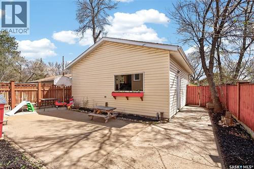 1037 Chestnut Avenue, Moose Jaw, SK - Outdoor With Deck Patio Veranda