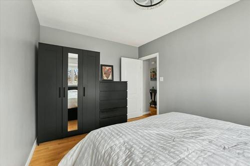 276 Whytewold Road, Winnipeg, MB - Indoor Photo Showing Bedroom