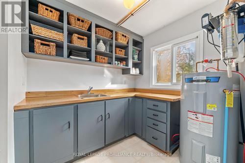 1019 Turner Way, Frontenac (Frontenac Centre), ON - Indoor