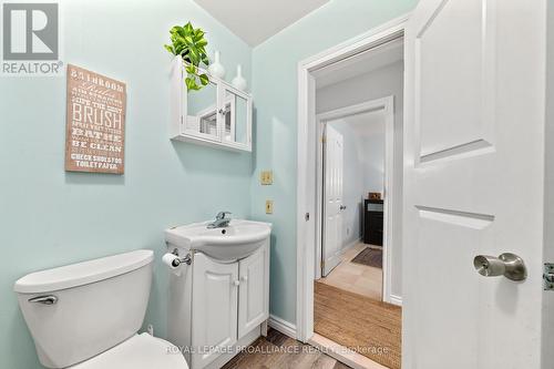 1019 Turner Way, Frontenac (Frontenac Centre), ON - Indoor Photo Showing Bathroom