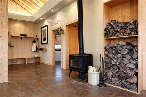 10 Harrison Bay, Sandy Lake, MB - Indoor Photo Showing Other Room