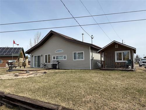 10 Harrison Bay, Sandy Lake, MB - Outdoor