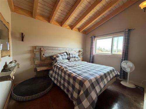 10 Harrison Bay, Sandy Lake, MB - Indoor Photo Showing Bedroom