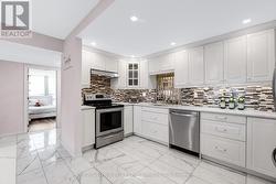 605 - 20 SPEERS ROAD Oakville, ON L6K 3R5