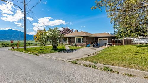604 Ibbitson Street  Creston, BC V0B 1G4