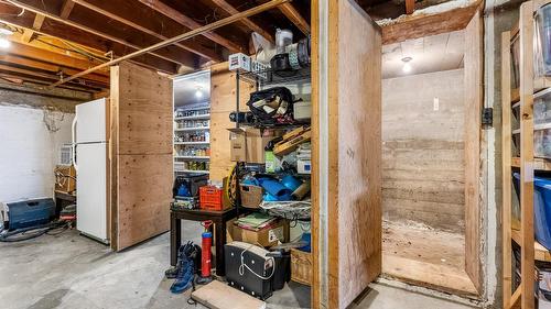 604 Ibbitson Street, Creston, BC - Indoor Photo Showing Basement