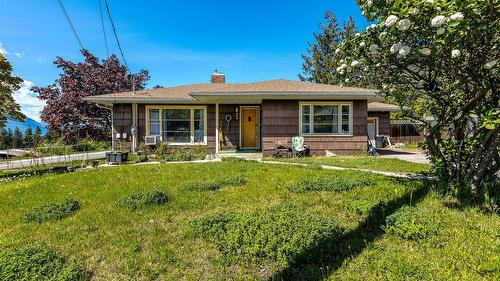604 Ibbitson Street, Creston, BC - Outdoor