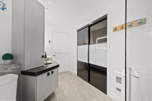 Salle de bains - 243 32E Avenue, Sainte-Marthe-Sur-Le-Lac, QC - Indoor Photo Showing Bathroom