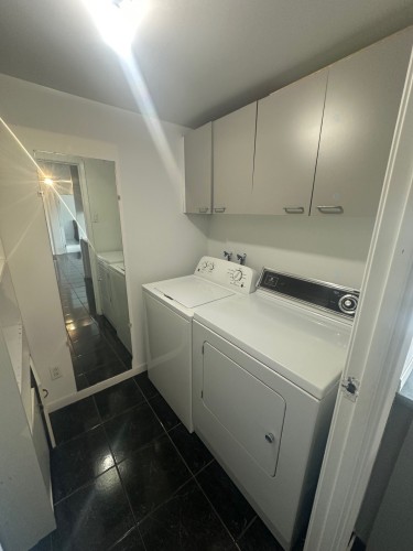 Laundry - 405-4570 Ch. Des Cageux, Laval (Chomedey), QC - Indoor Photo Showing Laundry Room