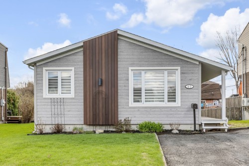 47 Rue Thomassin  Québec (Beauport), QC G1C 4S2