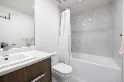 #314-3070 Kilpatrick Ave, Courtenay, BC - Indoor Photo Showing Bathroom