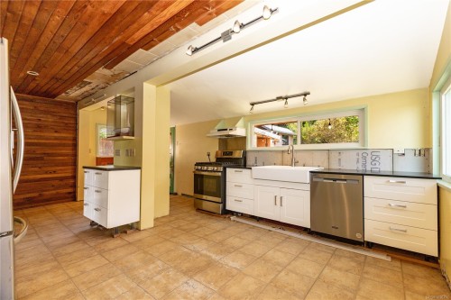 566 Thulin St, Campbell River, BC 