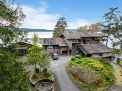 1424 Gillespie Rd Sooke, BC V9Z 0Z2