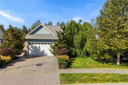 940 Heritage Meadow Dr, Campbell River, BC 