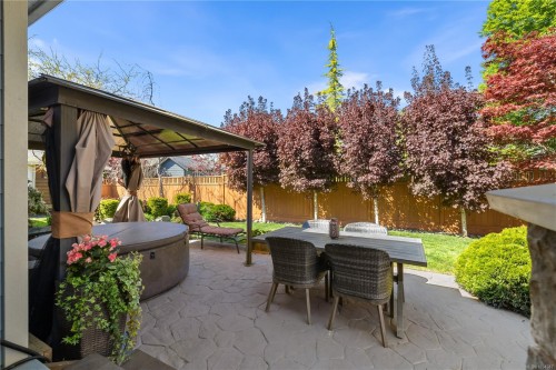 940 Heritage Meadow Dr, Campbell River, BC 