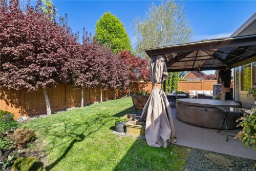 940 Heritage Meadow Dr, Campbell River, BC 