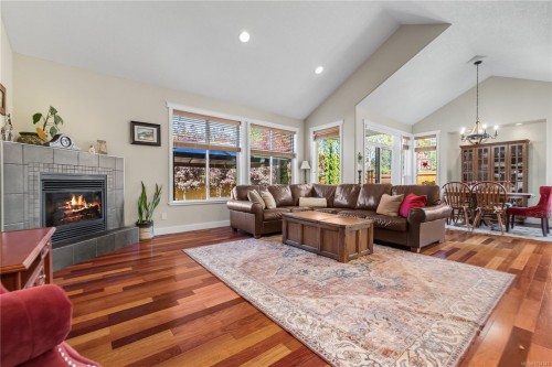 940 Heritage Meadow Dr, Campbell River, BC 
