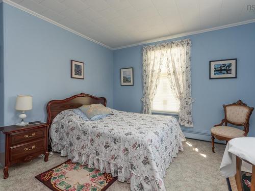 17 Porter Street, Yarmouth, NS 