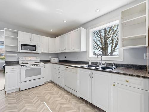 9 Punch Bowl Drive, Halifax, NS 