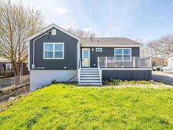 9 Punch Bowl Drive  Halifax, NS B3P 2C4
