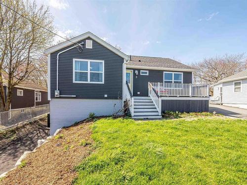 9 Punch Bowl Drive, Halifax, NS 
