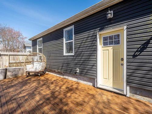 9 Punch Bowl Drive, Halifax, NS 