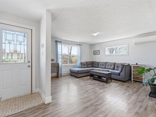 9 Punch Bowl Drive, Halifax, NS 