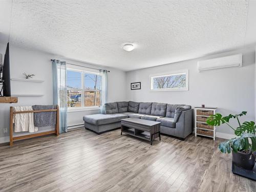 9 Punch Bowl Drive, Halifax, NS 