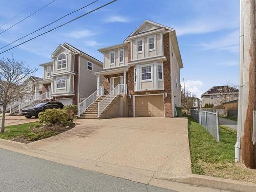 43 Fathom Court, Halifax, NS 