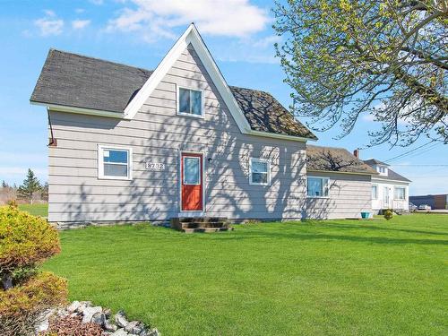 8732 Highway 1, Meteghan Centre, NS 