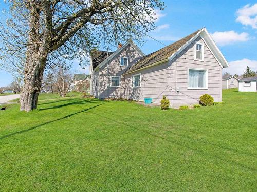 8732 Highway 1, Meteghan Centre, NS 
