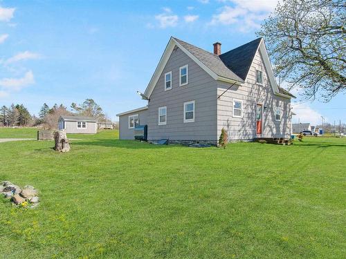 8732 Highway 1, Meteghan Centre, NS 