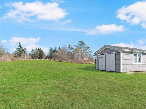 8732 Highway 1, Meteghan Centre, NS 