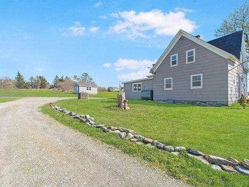 8732 Highway 1, Meteghan Centre, NS 