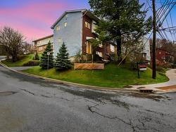 562 St. Margarets Bay Road  Halifax, NS B3N 1K7